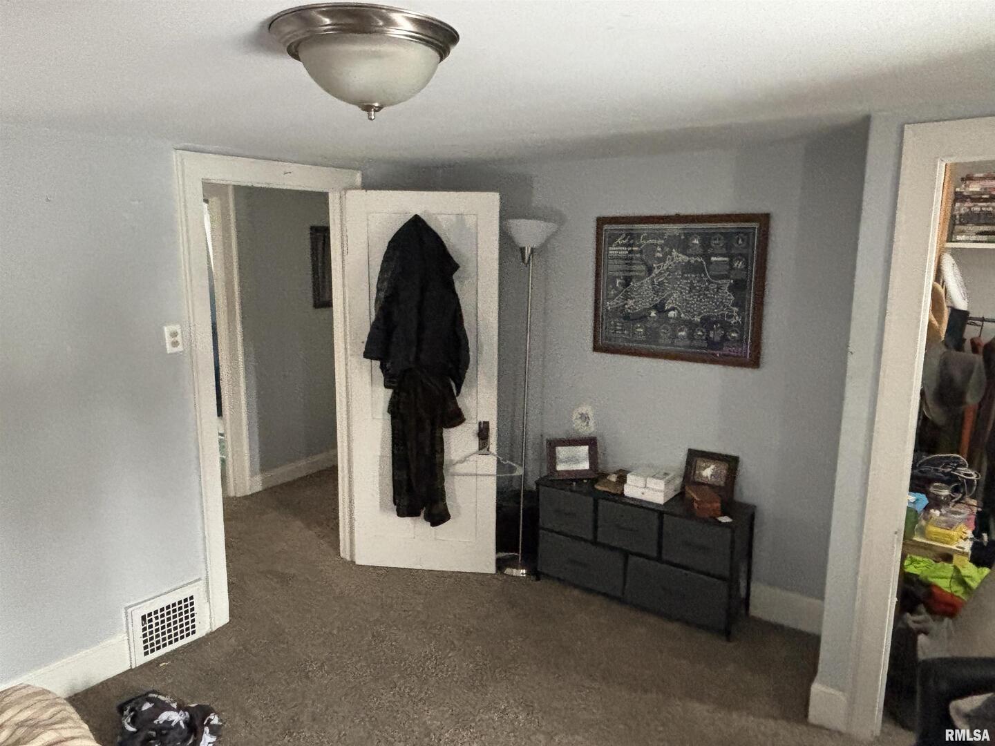2225 Pershing Boulevard Property Photo 6