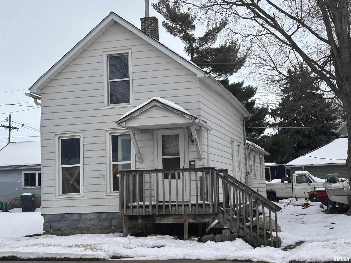 2231 Pershing Blvd Boulevard Property Photo 3
