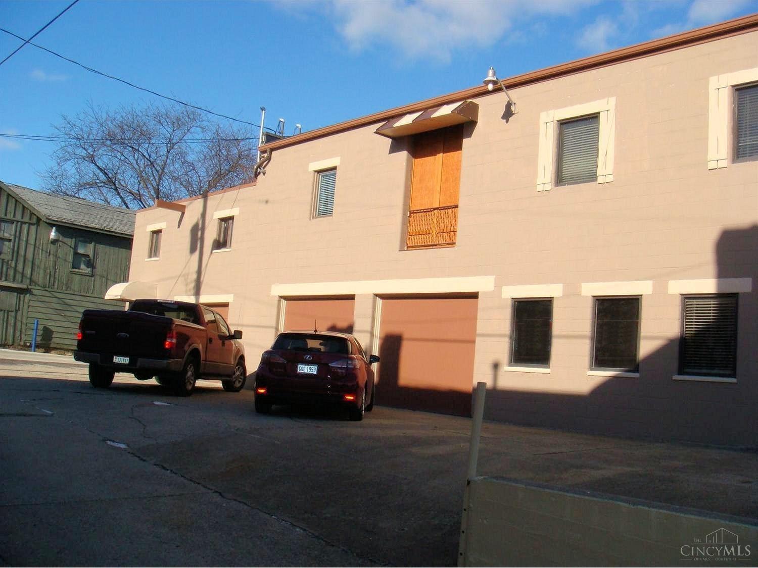 S 15 D Street Property Photo 5
