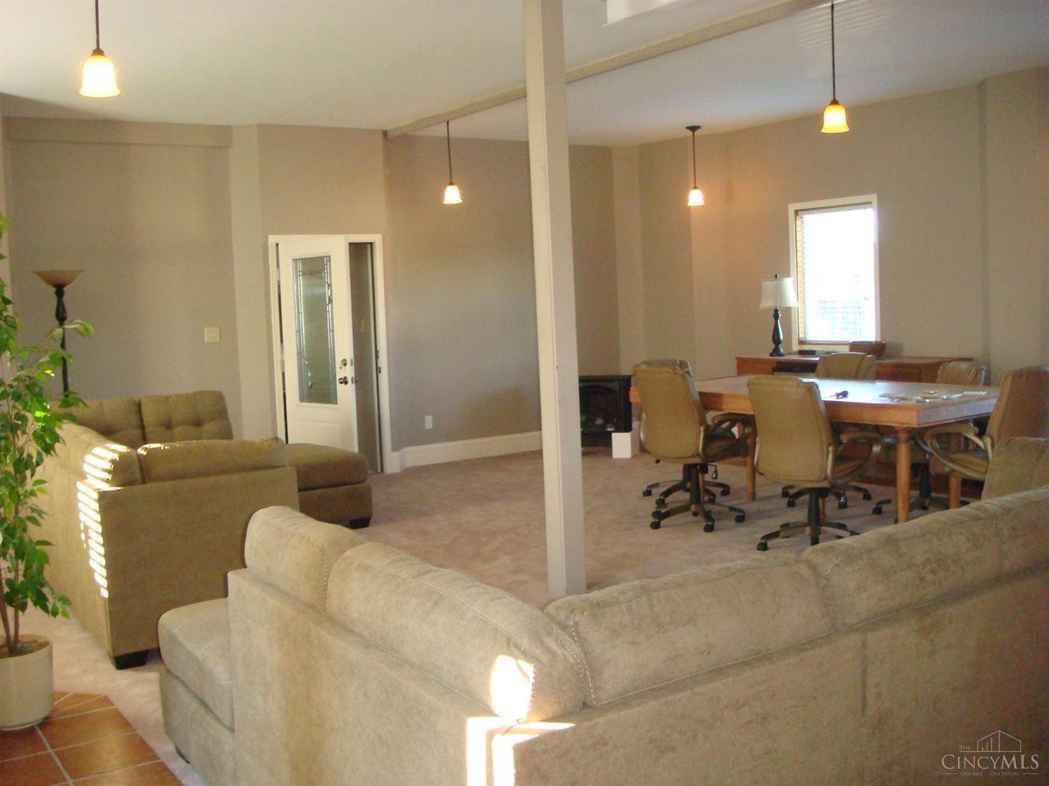 S 15 D Street Property Photo 15