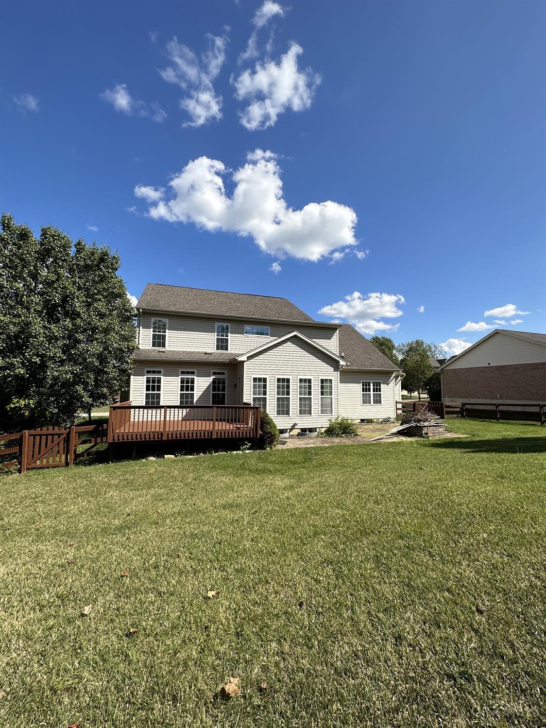 5089 Springleaf Drive Property Photo 4