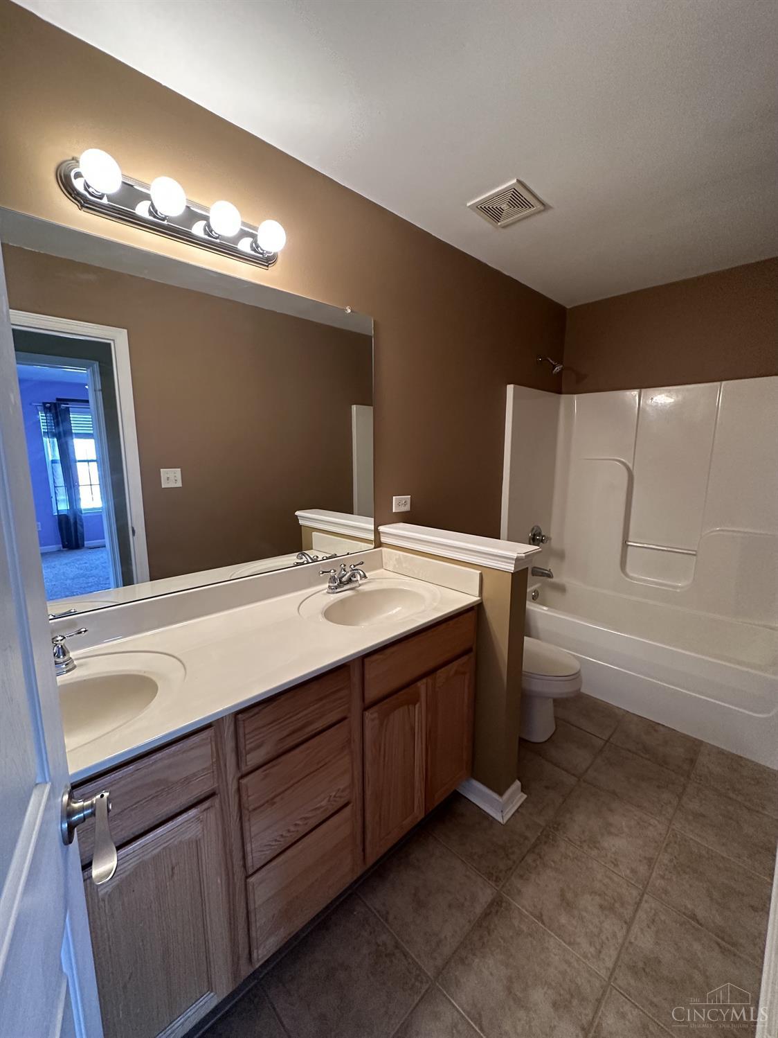 5089 Springleaf Drive Property Photo 35