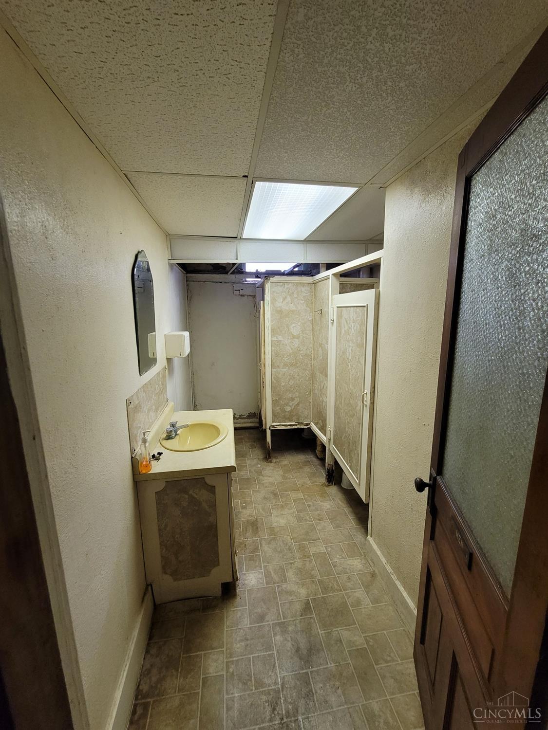 433 Oak Street Property Photo 47
