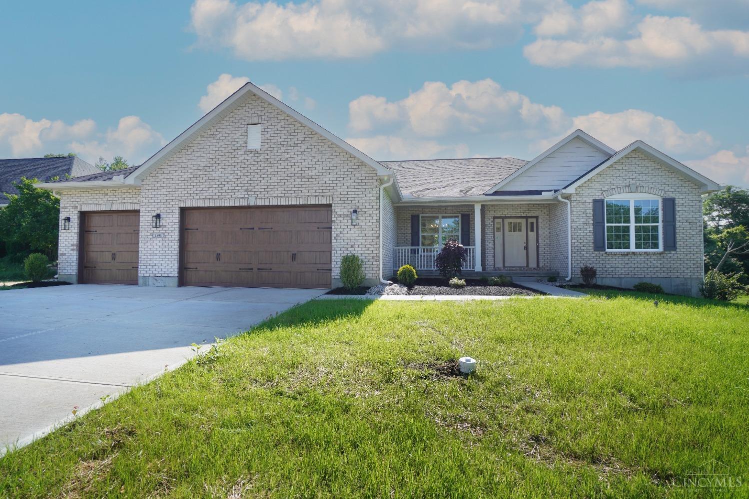 1596 Tatum Lane Property Photo 1