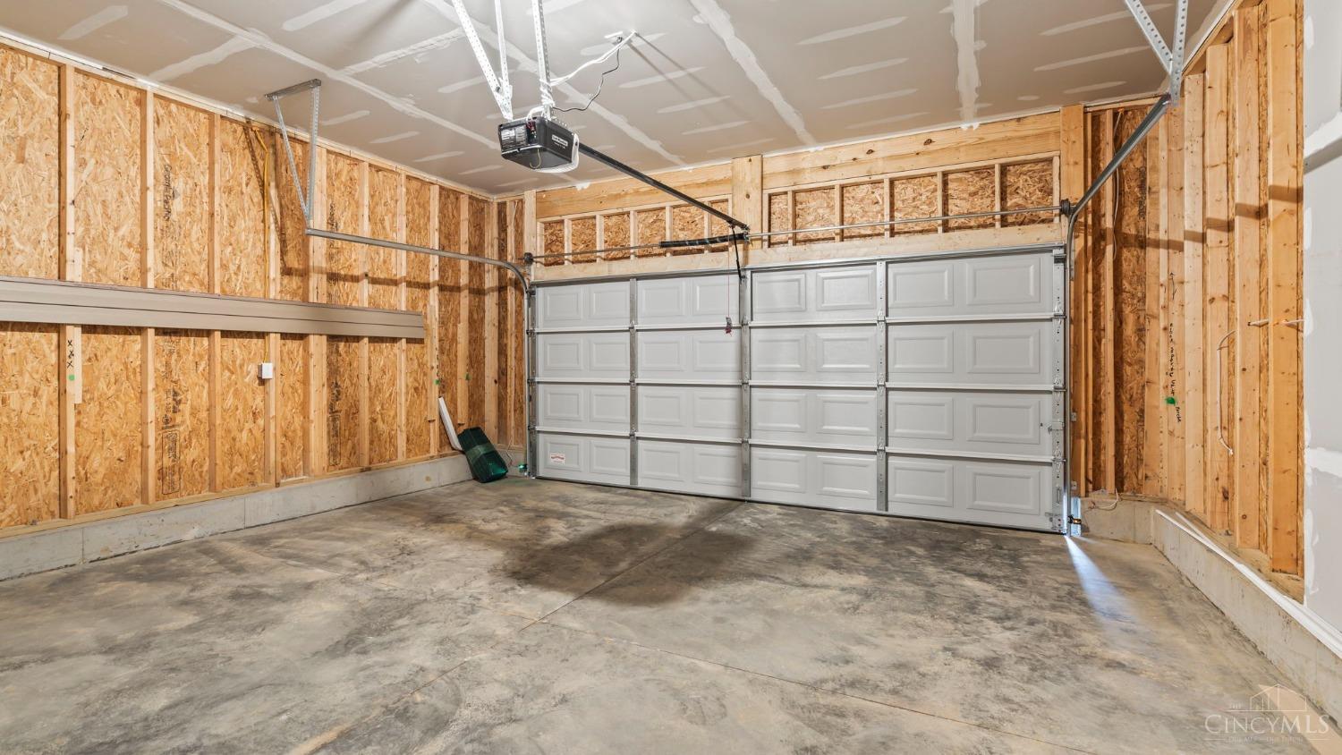 116 Lonny St Property Photo 34