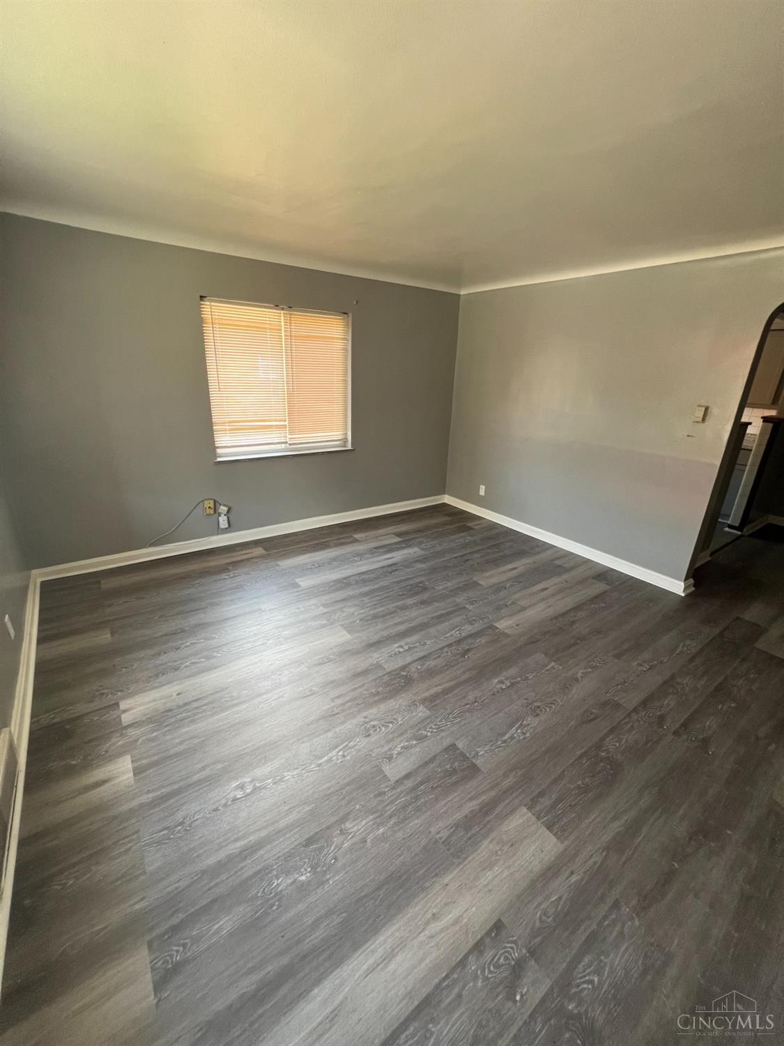1665 Anita Pl Property Photo 2