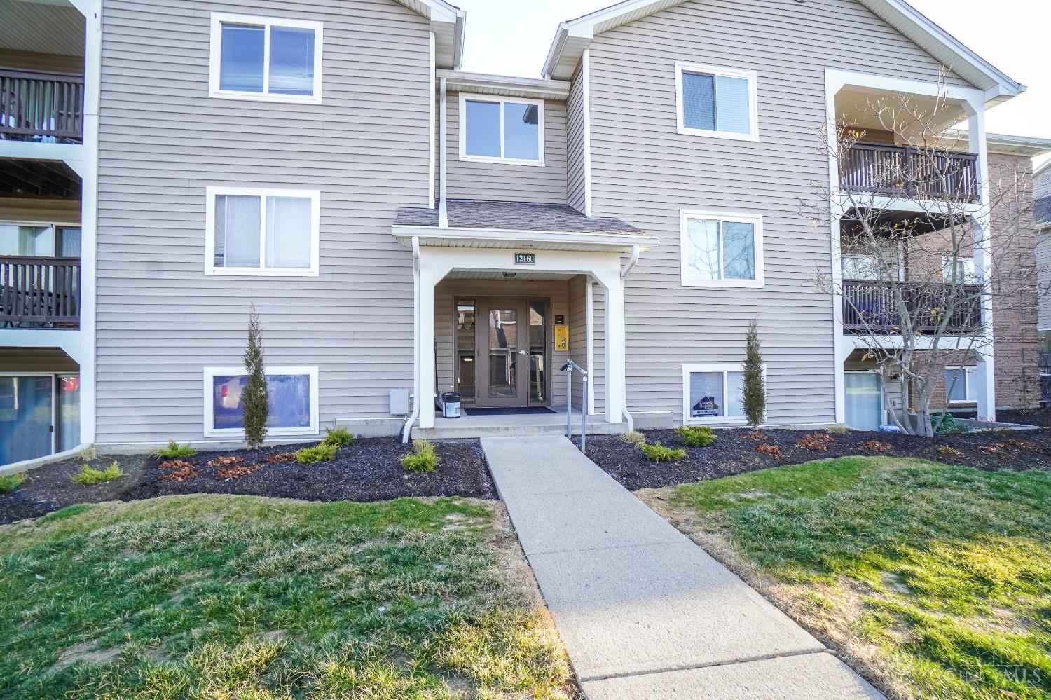 12160 Regency Run Ct Property Photo 1