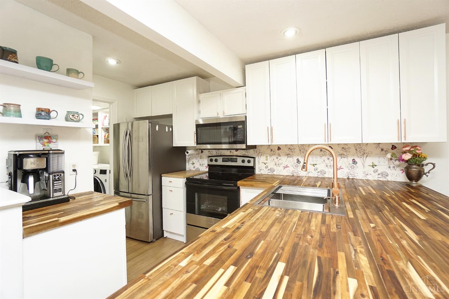 12160 Regency Run Ct Property Photo 12