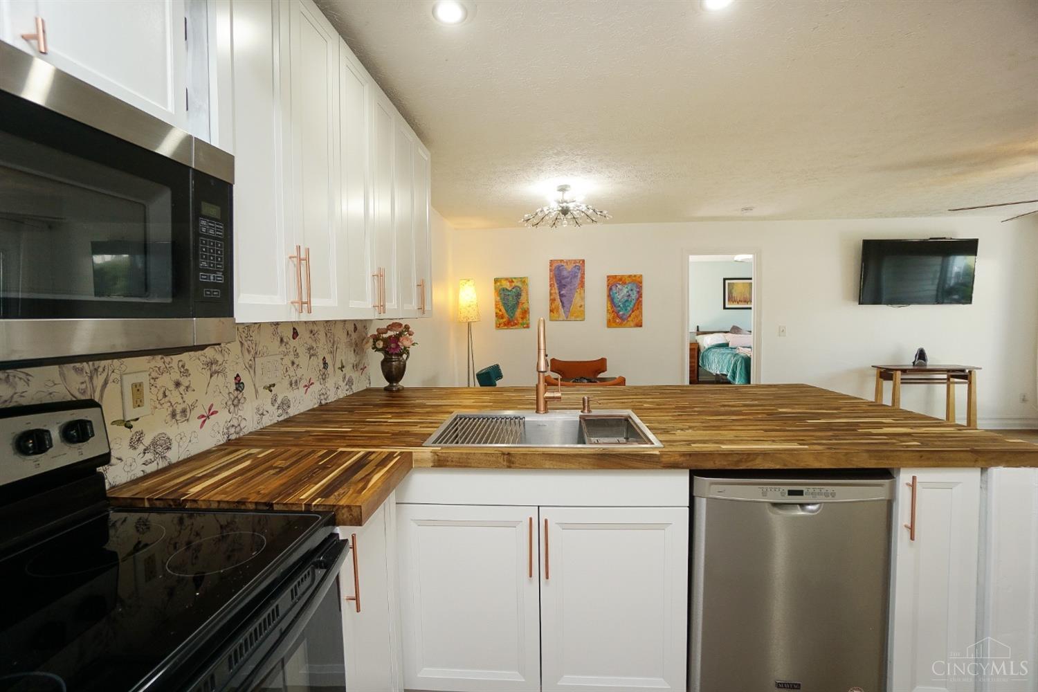 12160 Regency Run Ct Property Photo 13