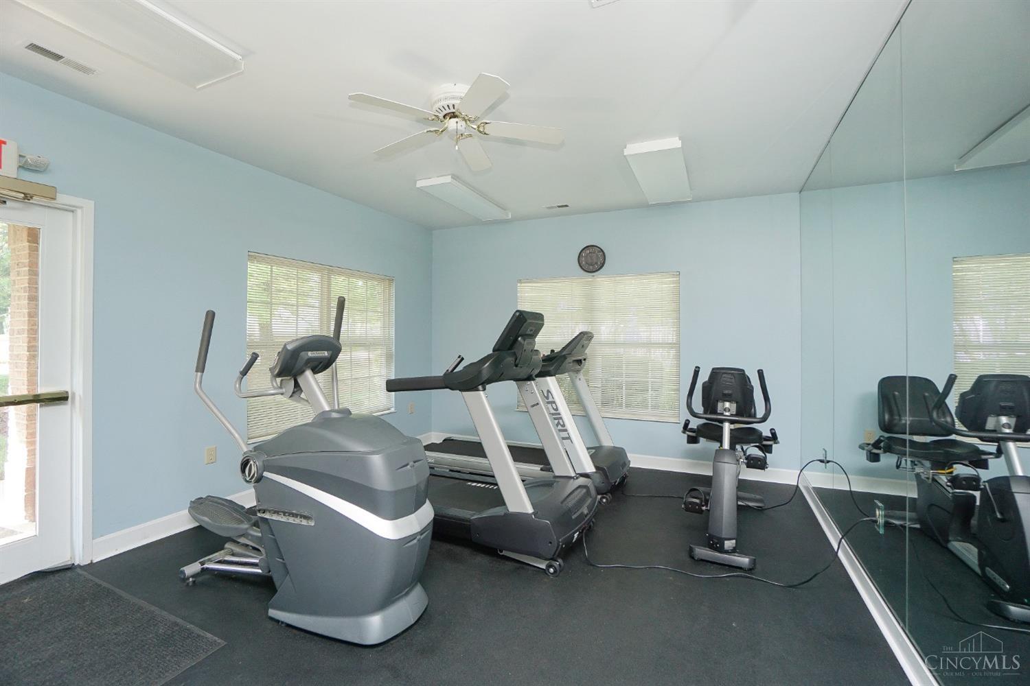 12160 Regency Run Ct Property Photo 26