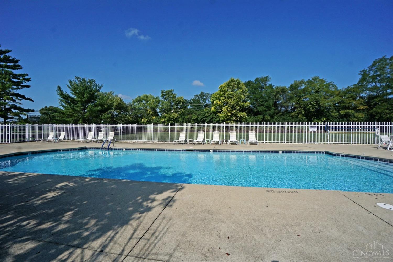 12160 Regency Run Ct Property Photo 27