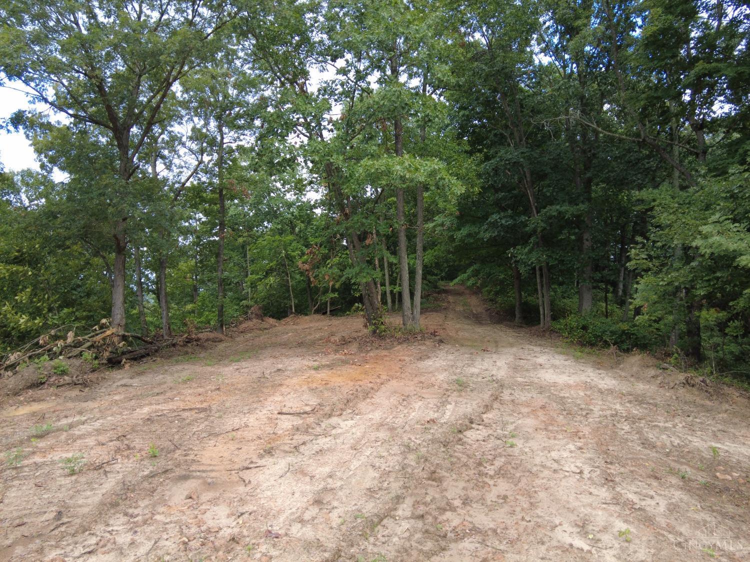 159 Twin Valley Rd Property Photo 3