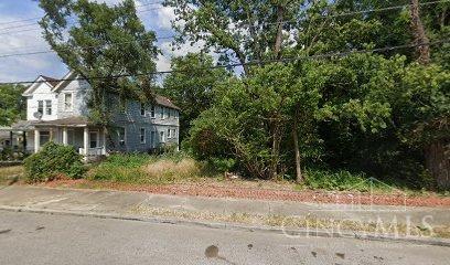 1438 Manss Ave Property Photo 1