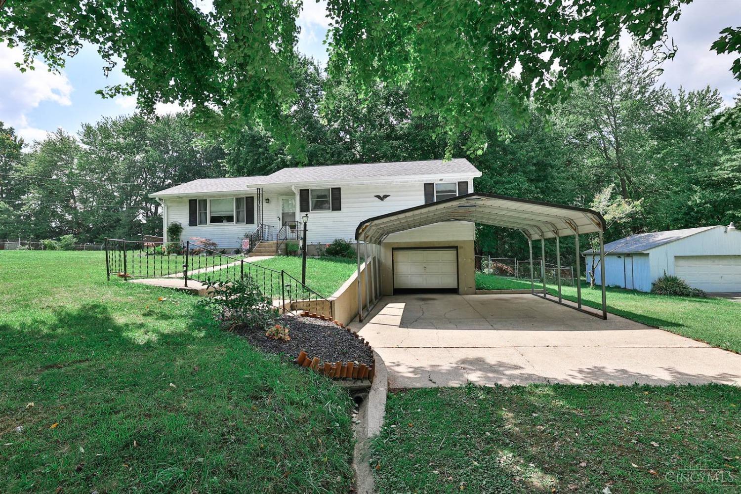 1006 Lorelei Dr Property Photo 3