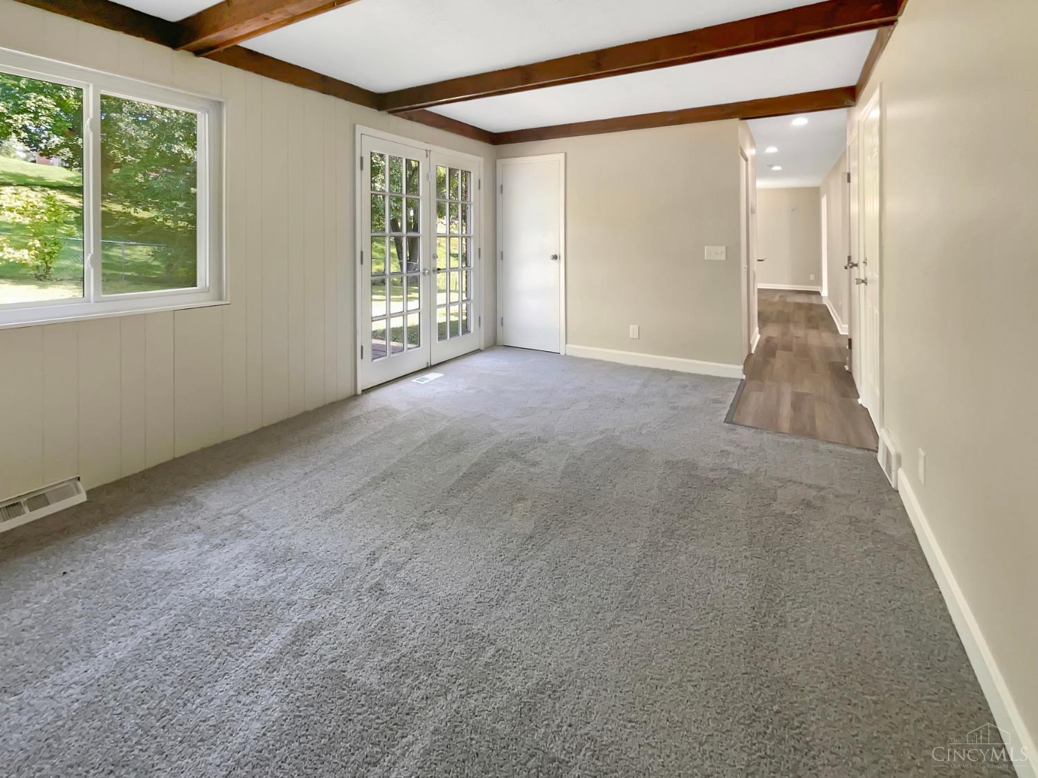 4384 Airymont Ct Property Photo 12