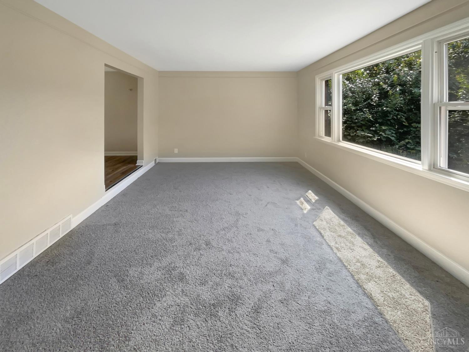 4384 Airymont Ct Property Photo 14