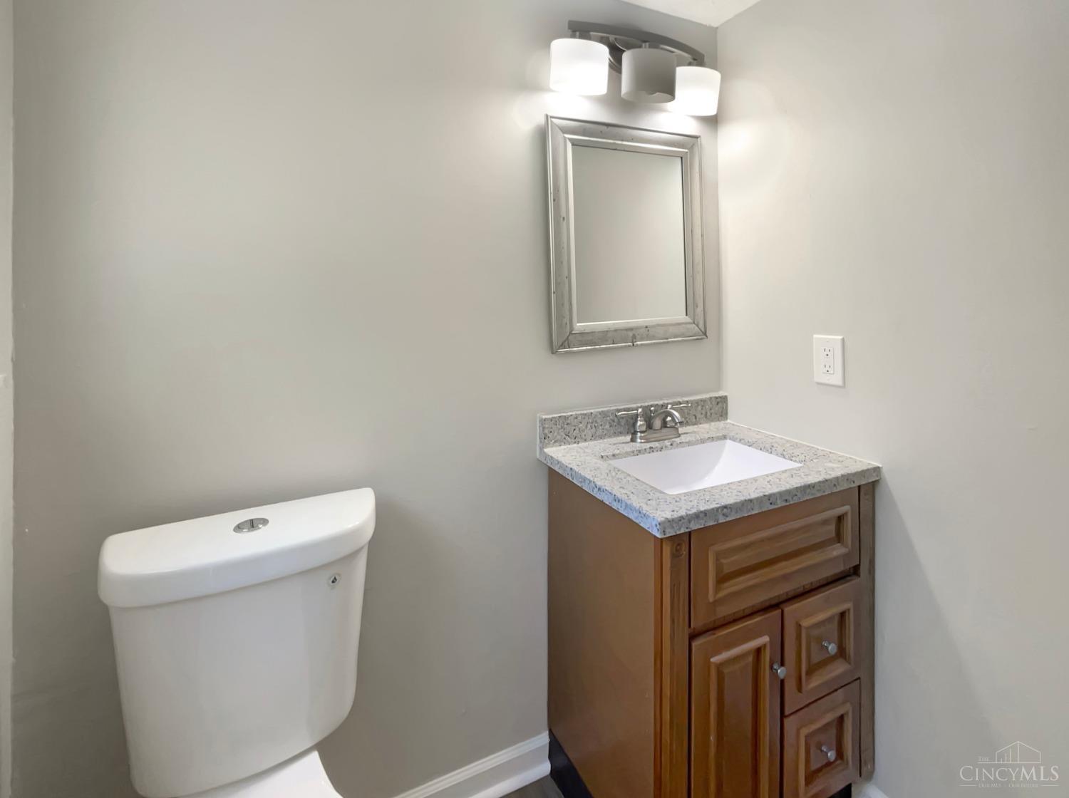 4384 Airymont Ct Property Photo 16