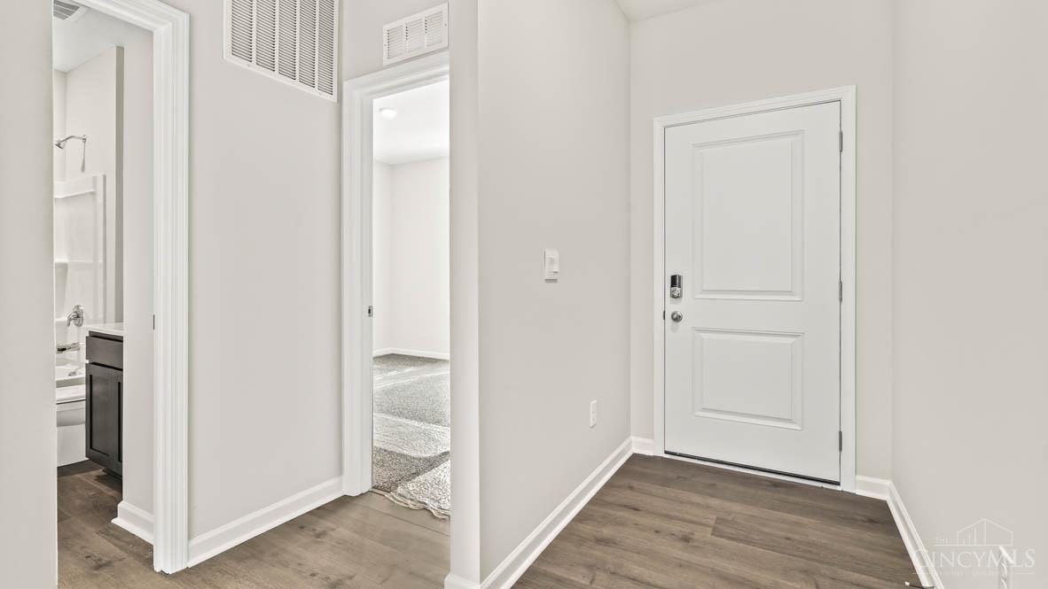 3691 Heritage Farm Ln Property Photo 4