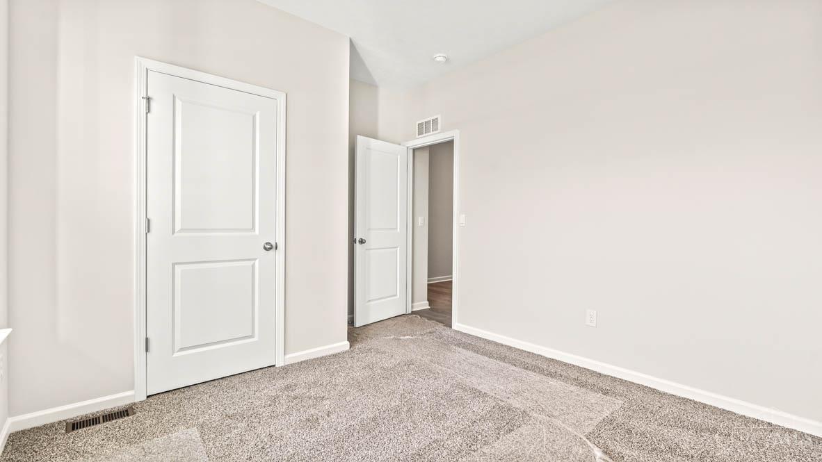 3691 Heritage Farm Ln Property Photo 6