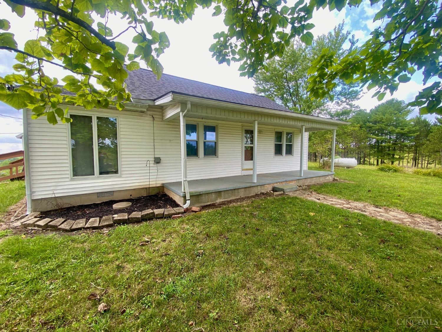 10242 Hickory Ridge Rd Property Photo 3