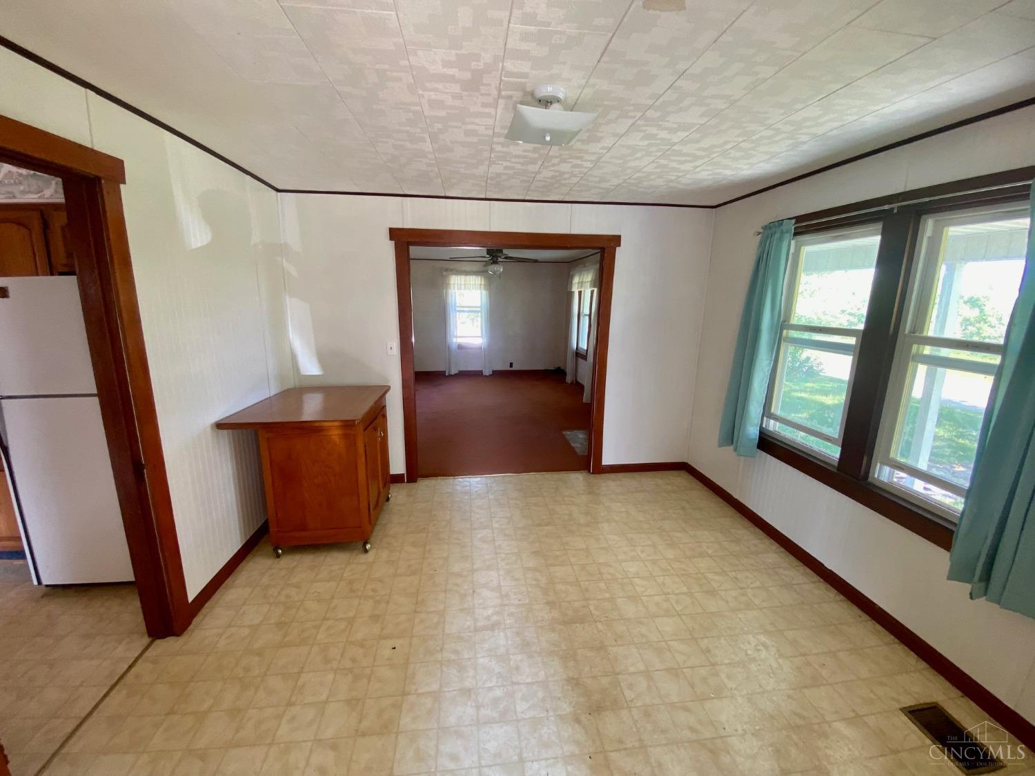 10242 Hickory Ridge Rd Property Photo 6