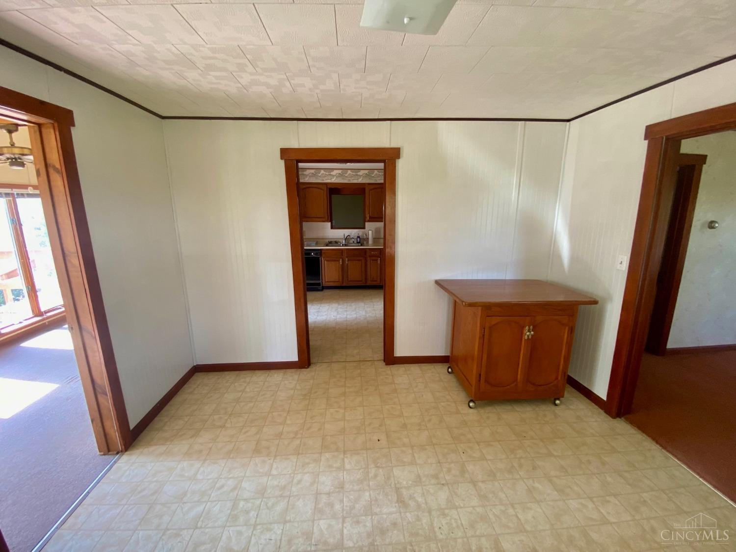 10242 Hickory Ridge Rd Property Photo 7