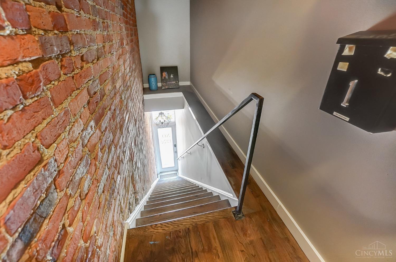 1206 Main St Property Photo 4