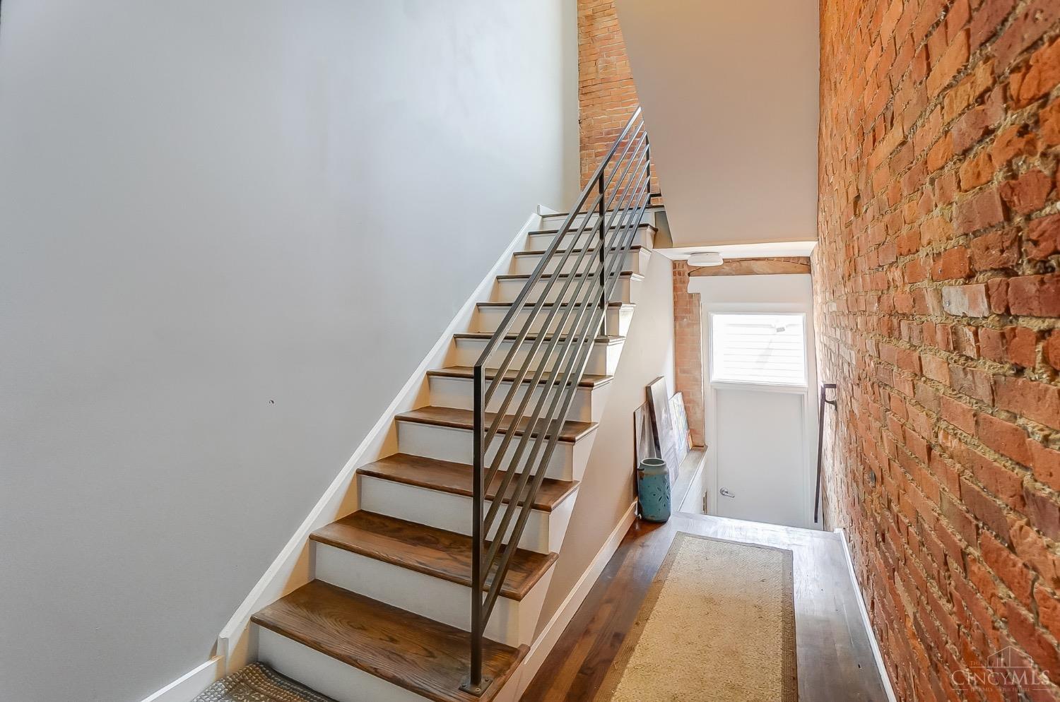 1206 Main St Property Photo 5