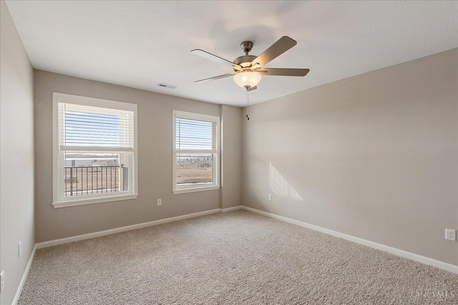 465 Bethpage Way Property Photo 15
