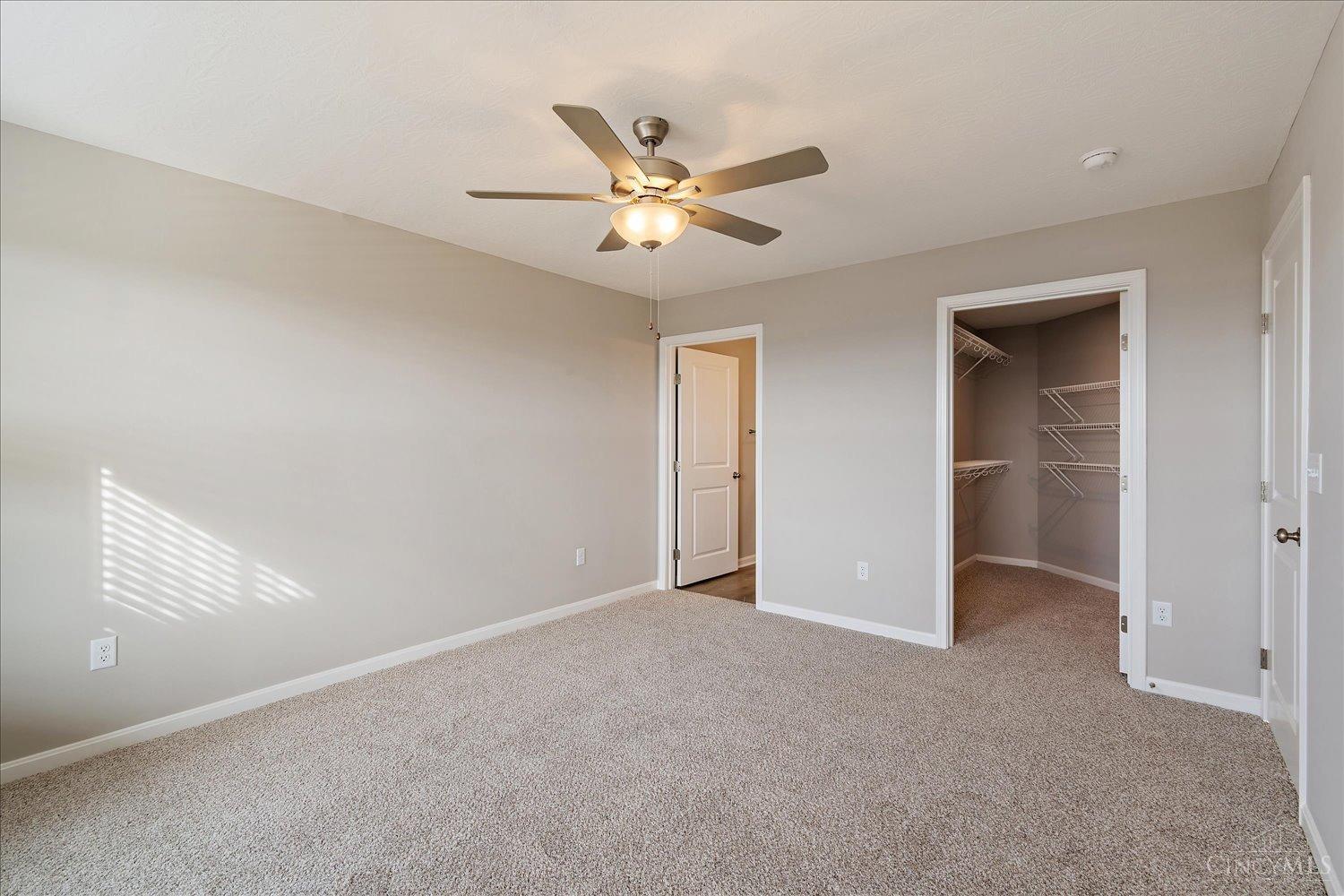 465 Bethpage Way Property Photo 16