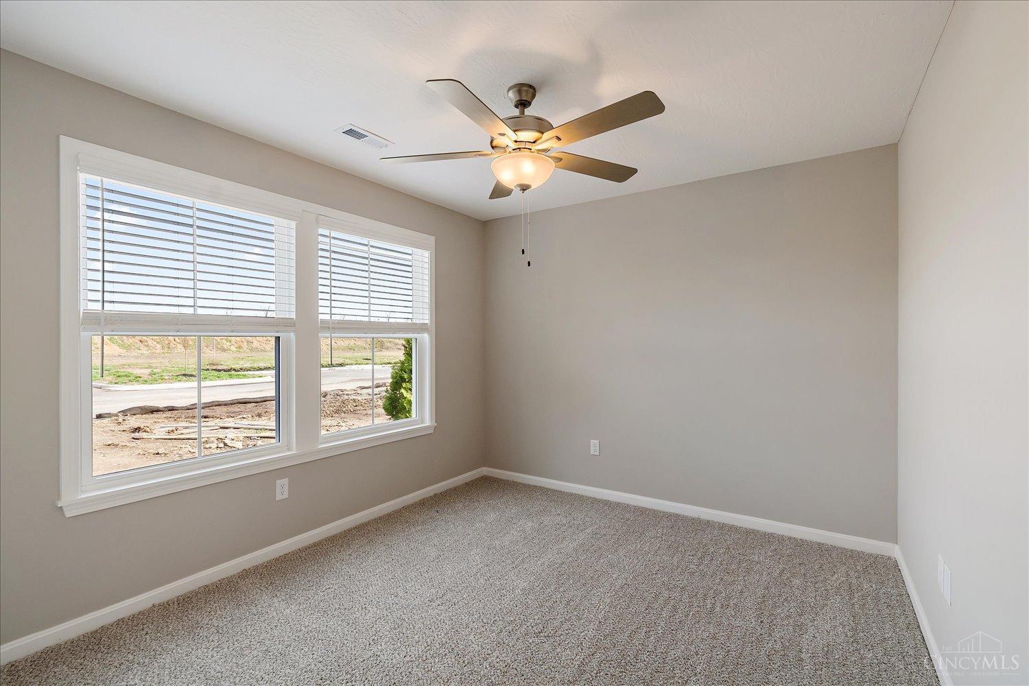 465 Bethpage Way Property Photo 22