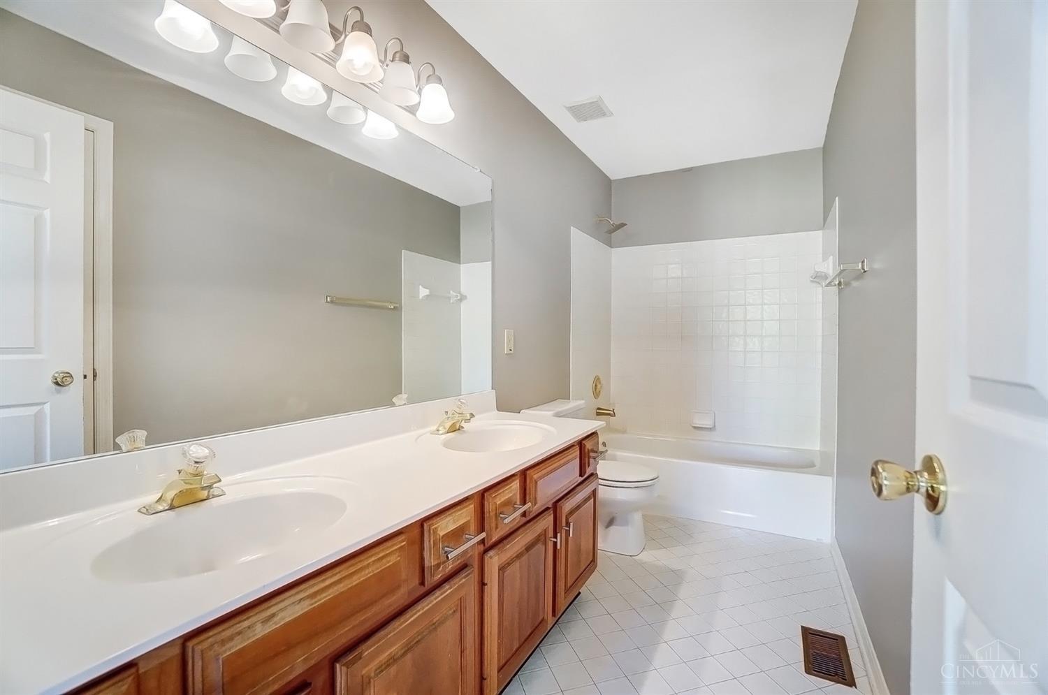7208 Glenn Moor Dr Property Photo 46