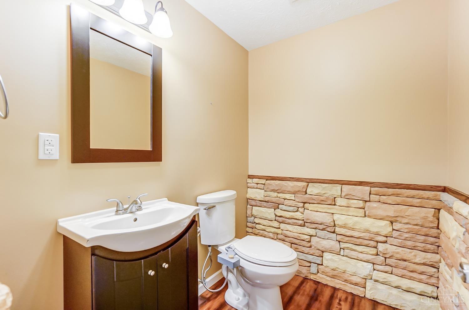 830 Birch Grove Property Photo 40