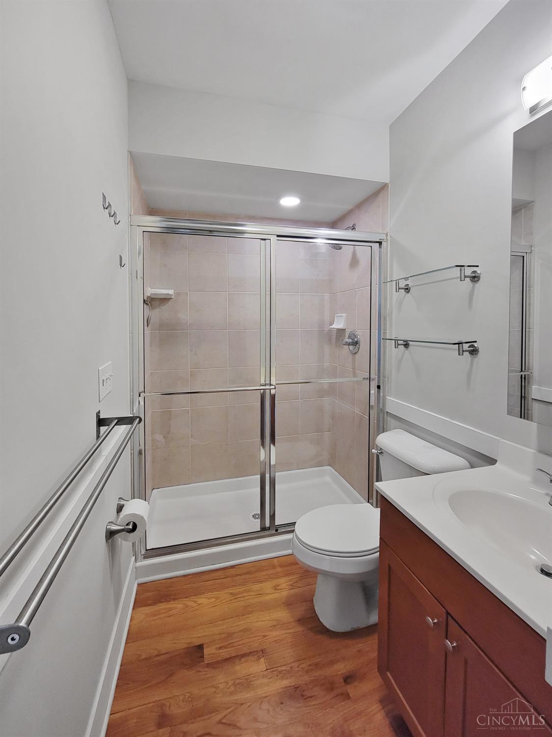 1432 Race Street Property Photo 8