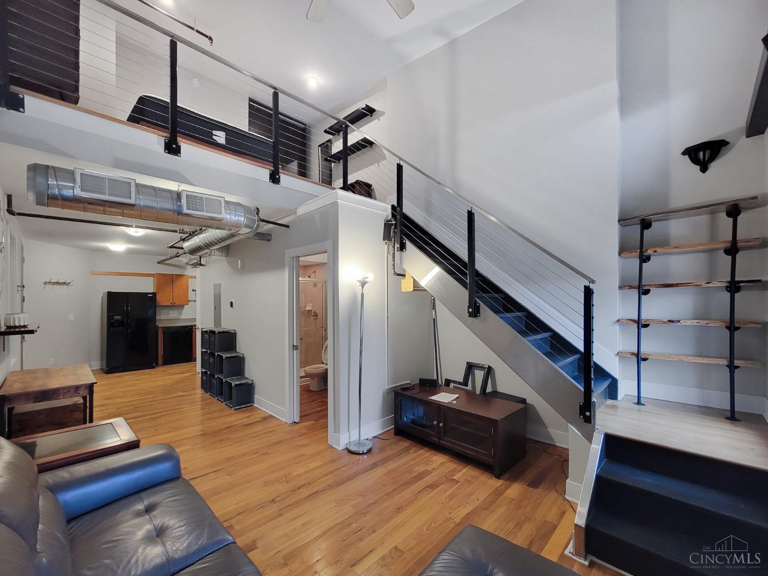 1432 Race Street Property Photo 11