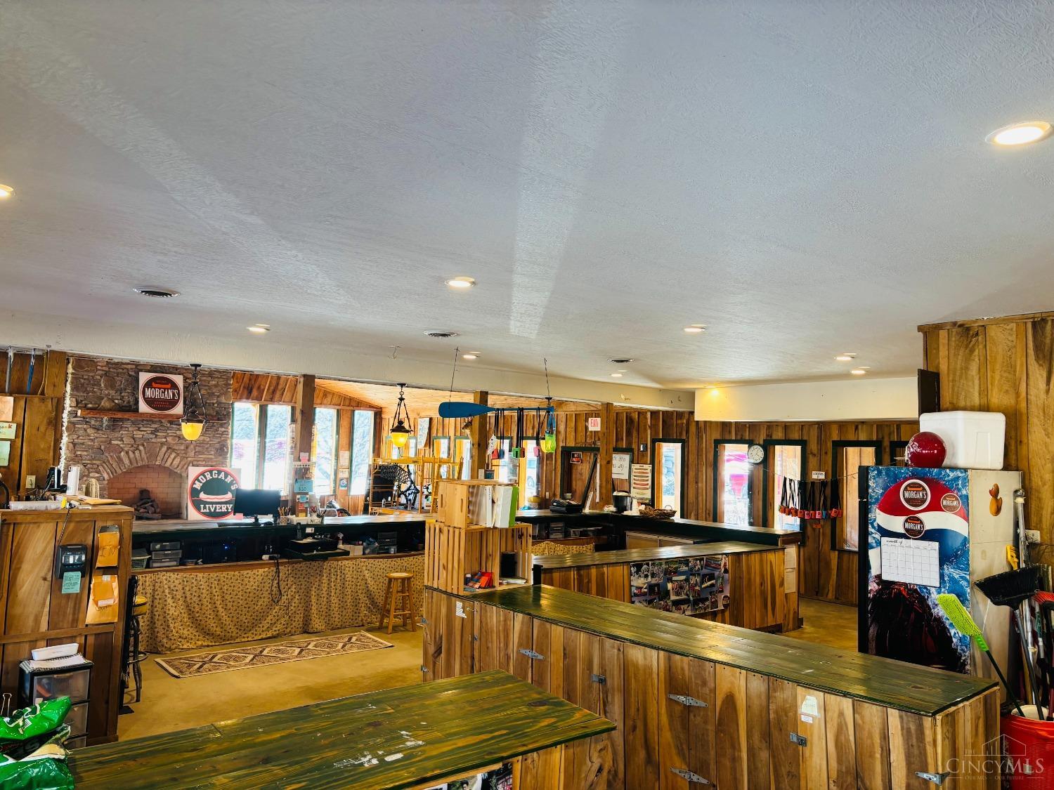 7040 Whitewater River Ln Property Photo 10