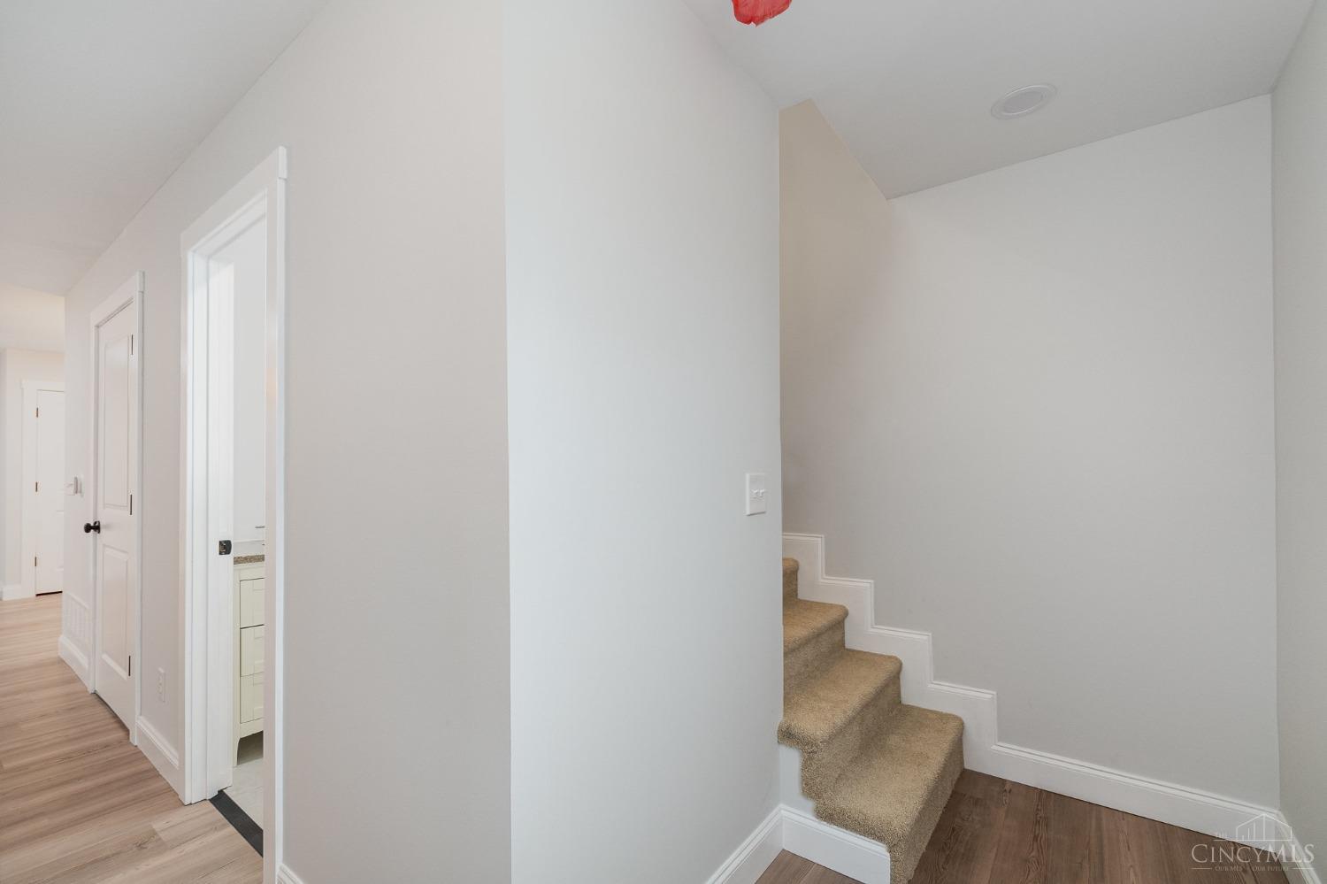 119 S Grove St Property Photo 21
