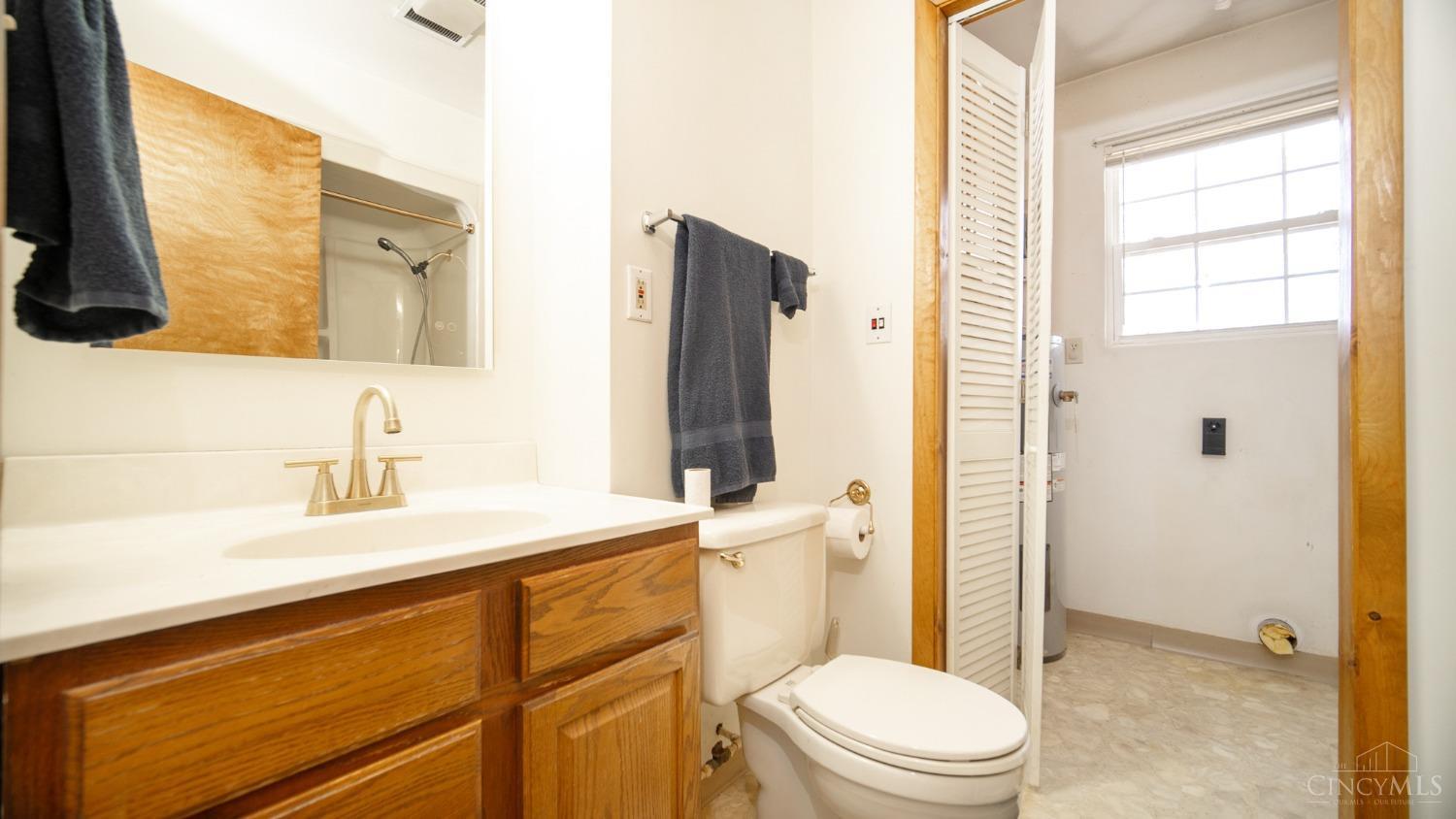 370 Redbud Ln Property Photo 17