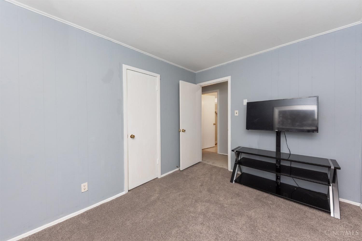 96 Watts St Property Photo 15