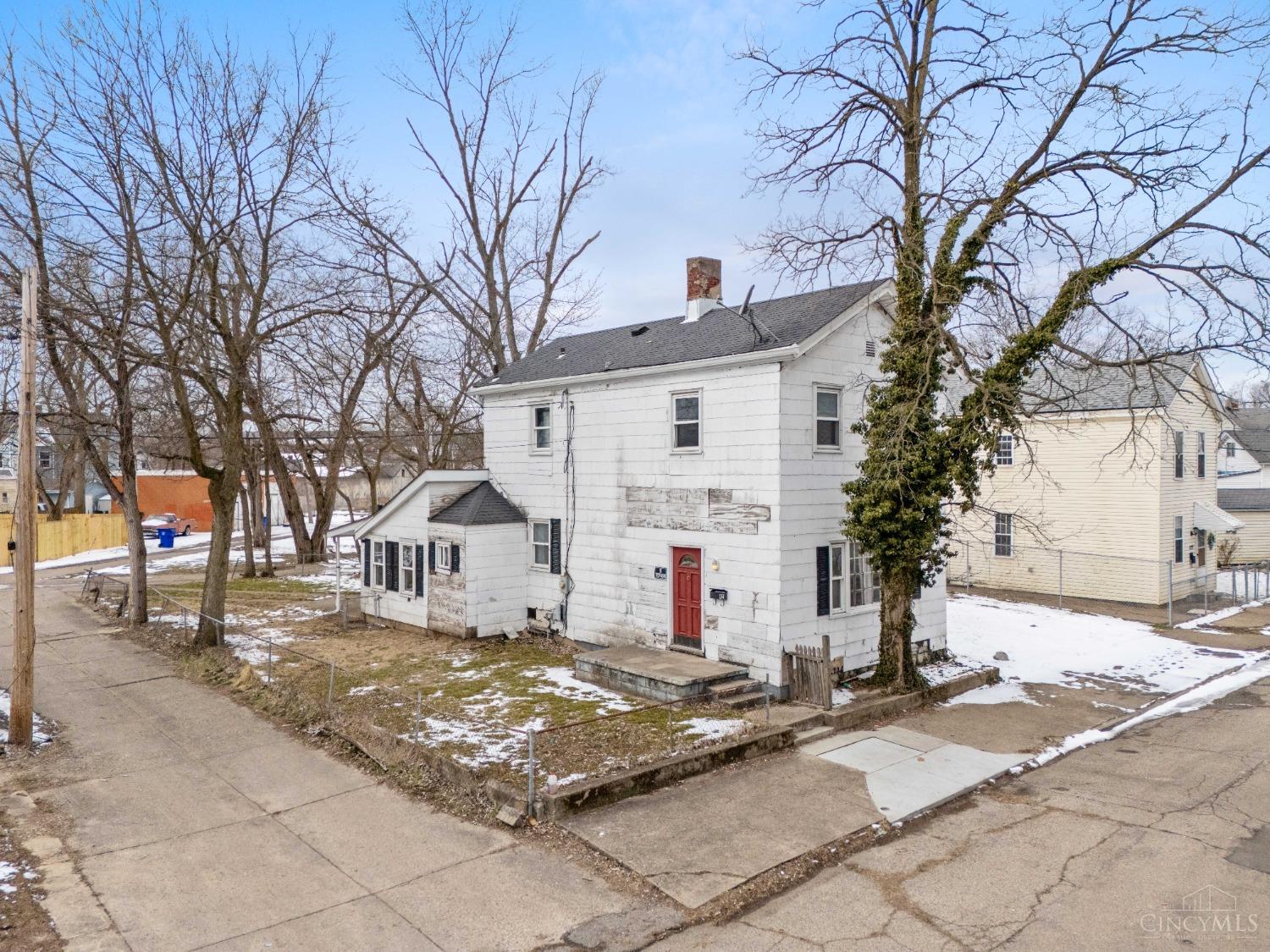421 N Eighth St Property Photo 1