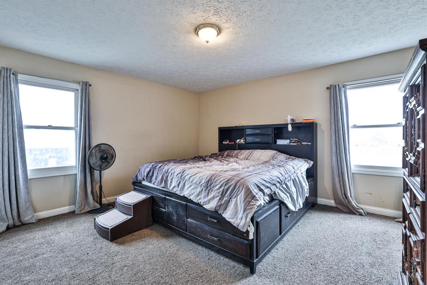 120 Vernon Pl Property Photo 14