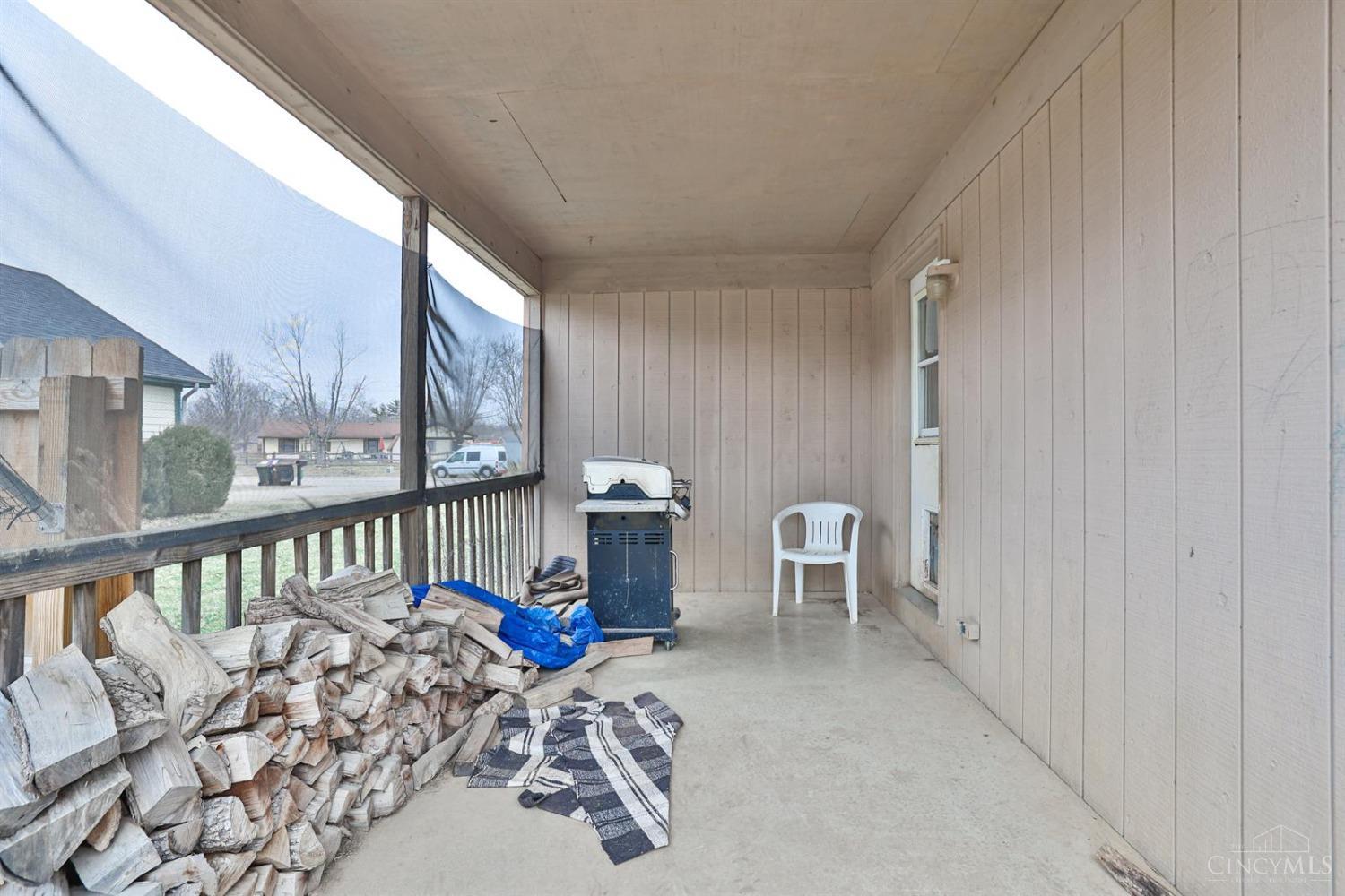 120 Vernon Pl Property Photo 26