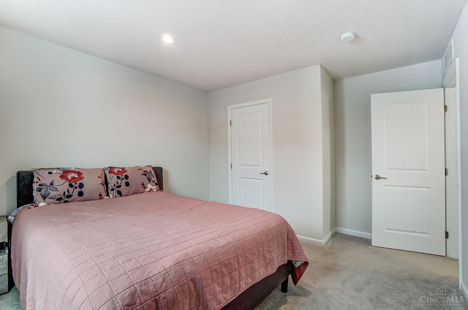2301 Sir Barton Dr Property Photo 35