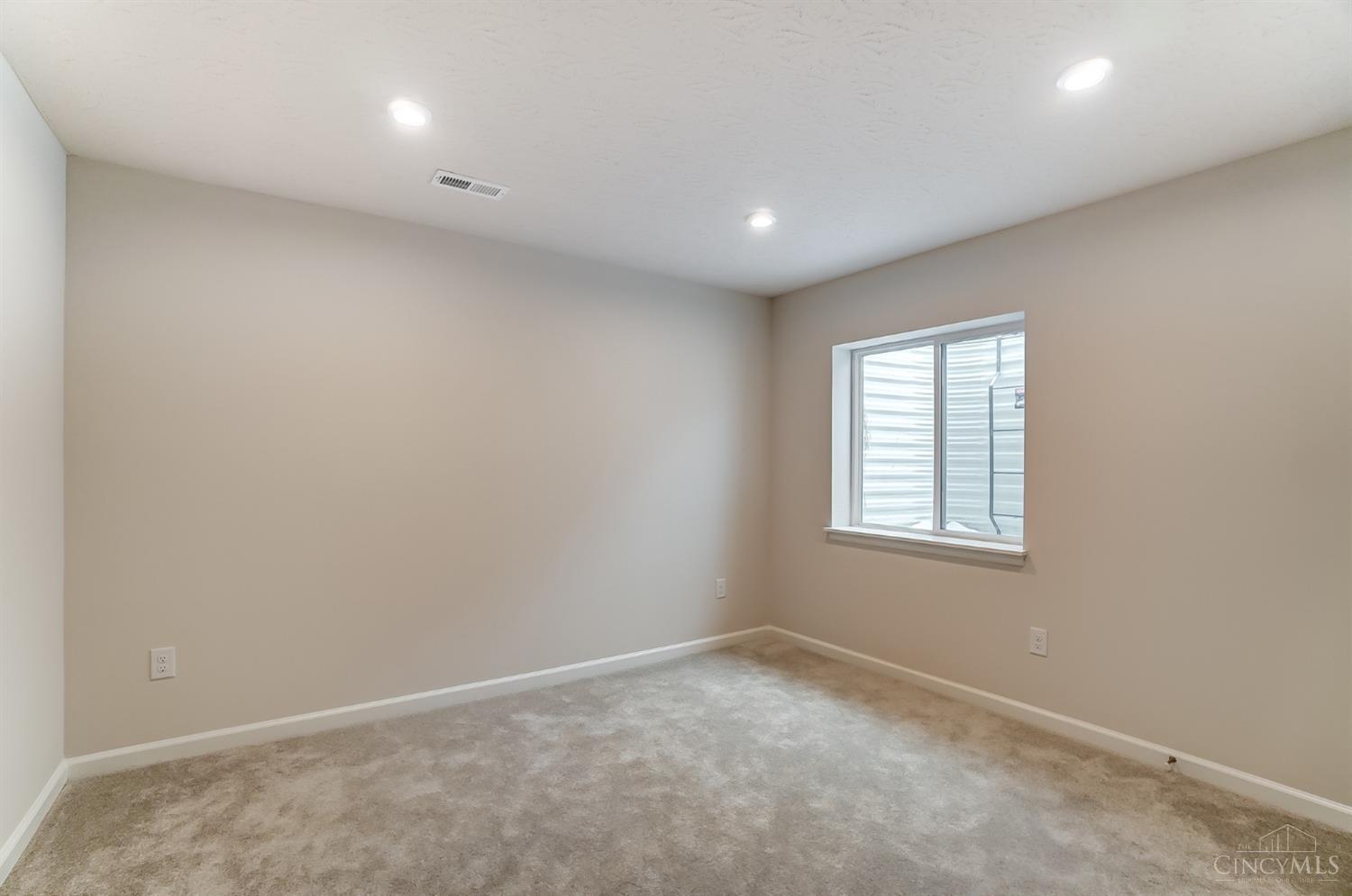 2301 Sir Barton Dr Property Photo 40
