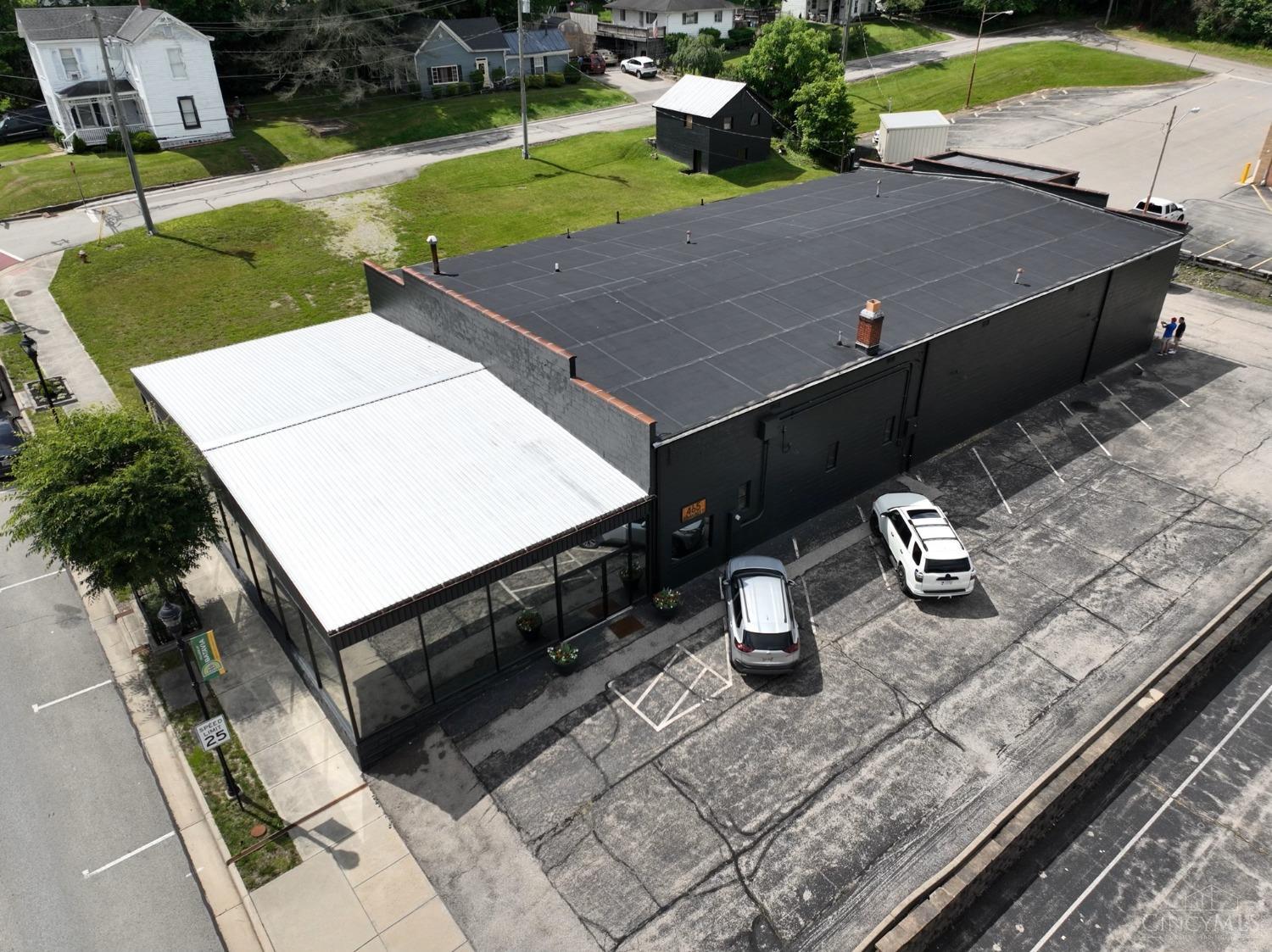 1833027 Property Photo