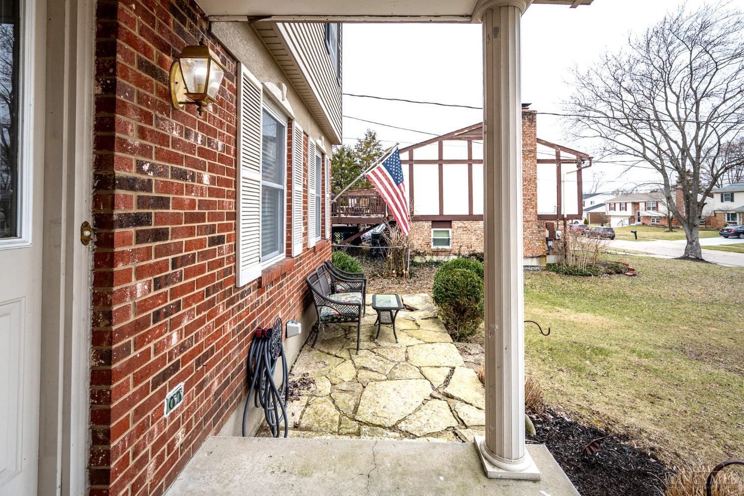 12088 Goodfield Ct Property Photo 3