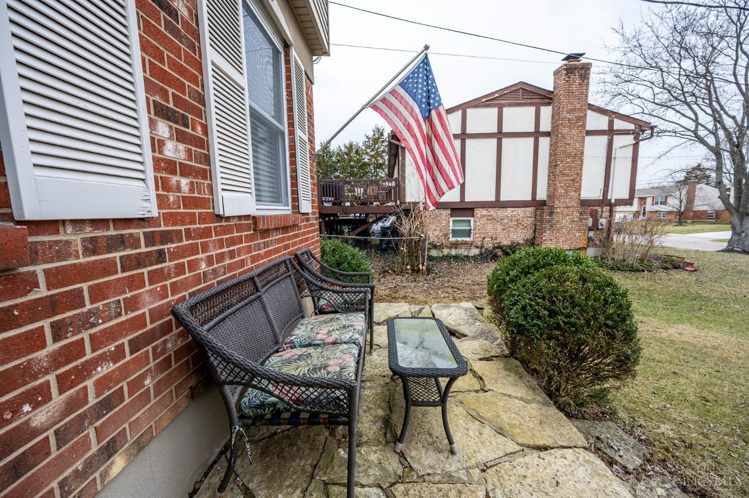 12088 Goodfield Ct Property Photo 4