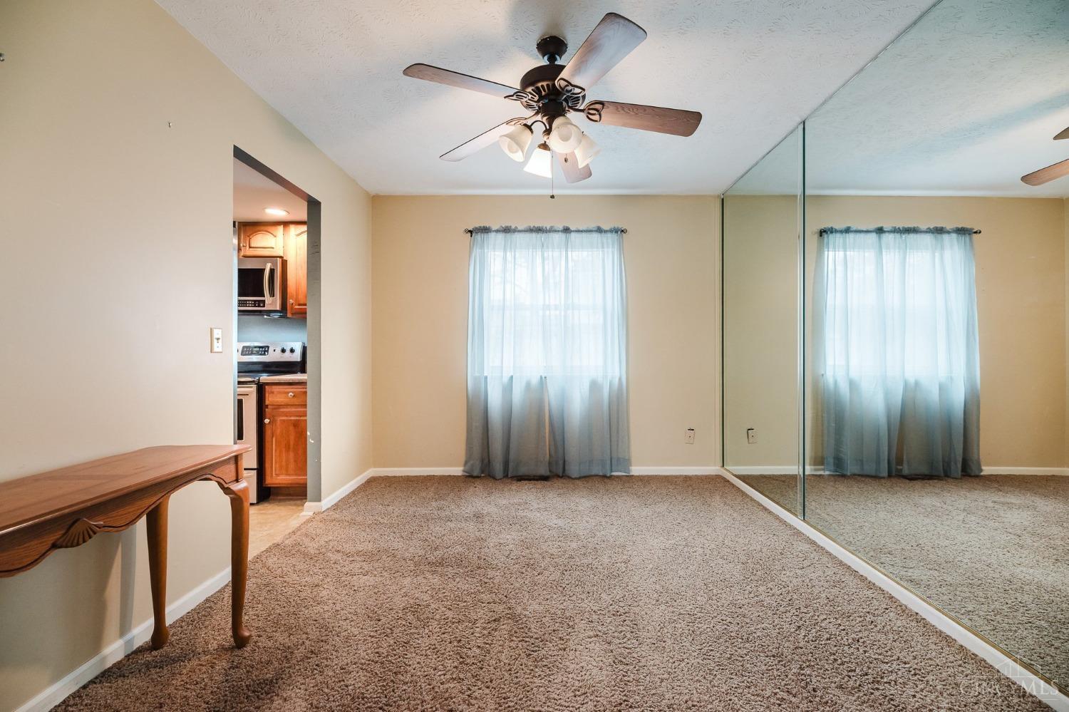 12088 Goodfield Ct Property Photo 9