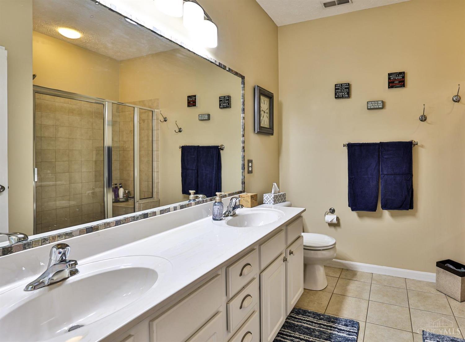 3593 Thorngate Dr Property Photo 15