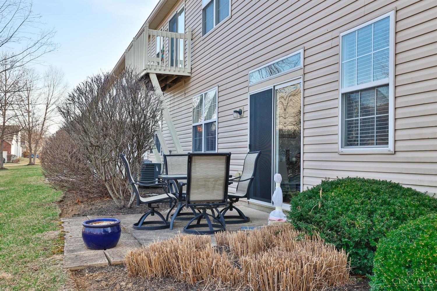 3593 Thorngate Dr Property Photo 20